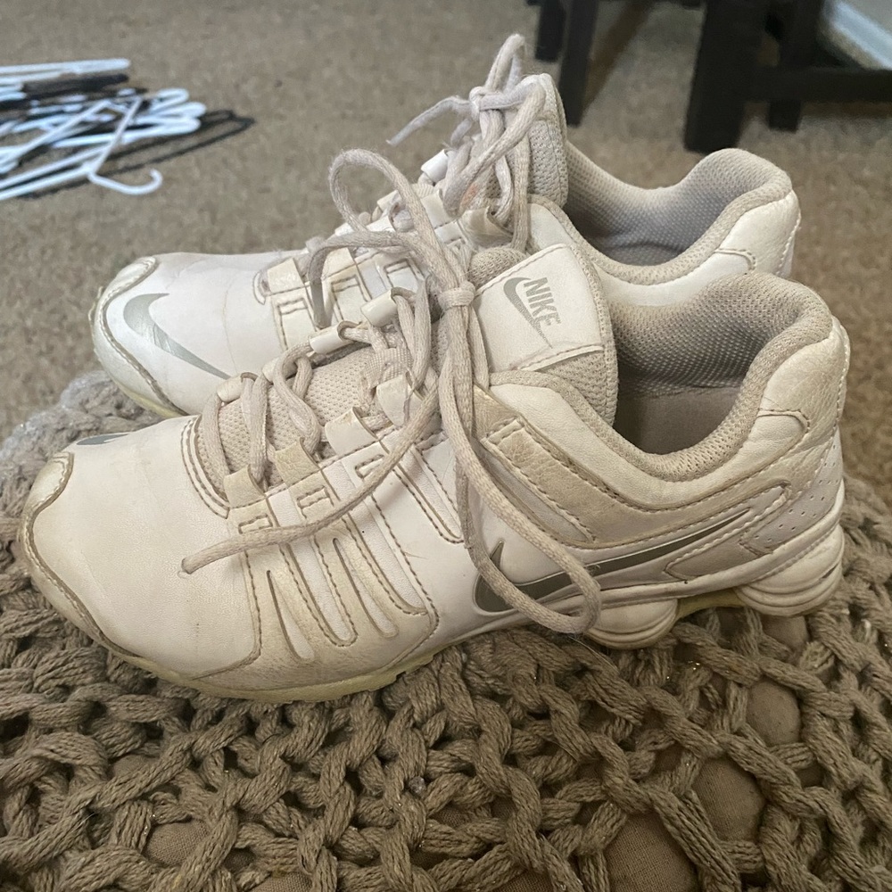 Nike little girl shoes